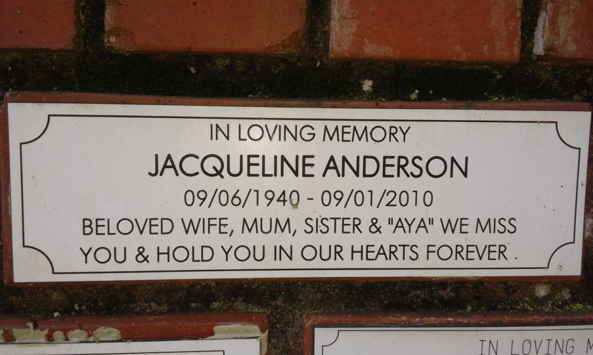 ANDERSON Jacqueline 1940-2010