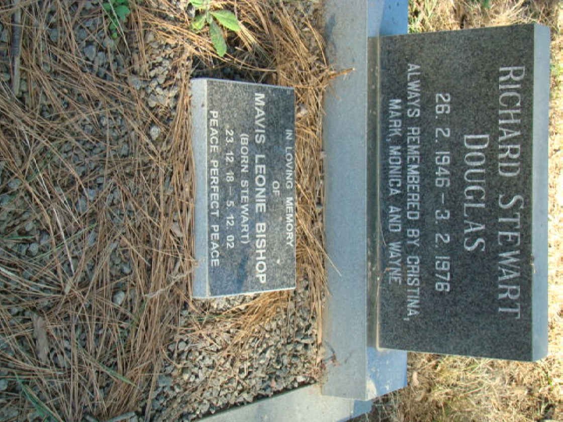 BISHOP Mavis Leonie nee STEWART 1918-2002 :: DOUGLAS Richard Stewart 1946-1976