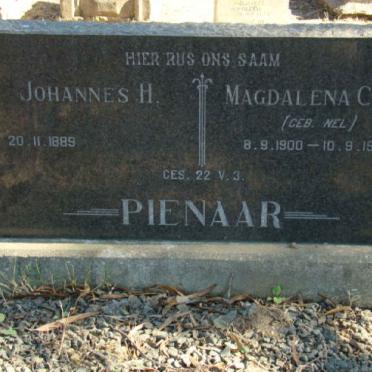 PIENAAR Johannes H. 1889- &amp; Magdalena C.S.E. NEL 1900-1962
