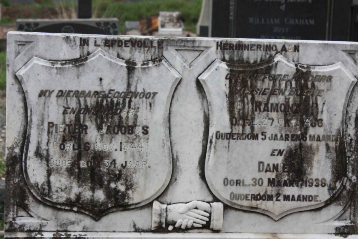 RETIEF Pieter Jacobus -1944 &amp; Dorothy Eileen 1900-1970 :: RETIEF Ramona -19?6 :: RETIEF Daniel -1938