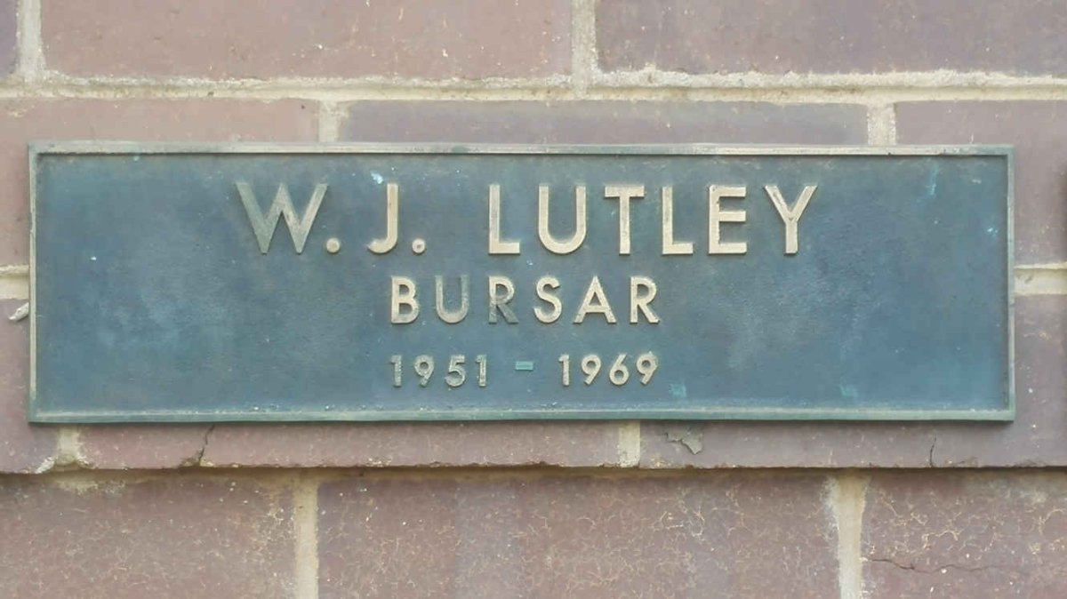 LUTLEY W.J.