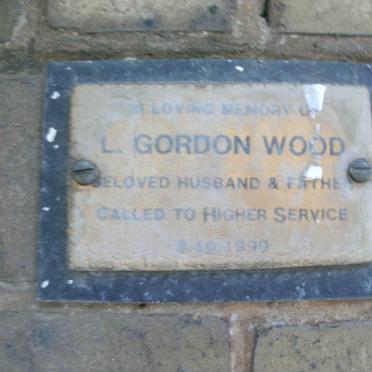 WOOD L. Gordon -1990