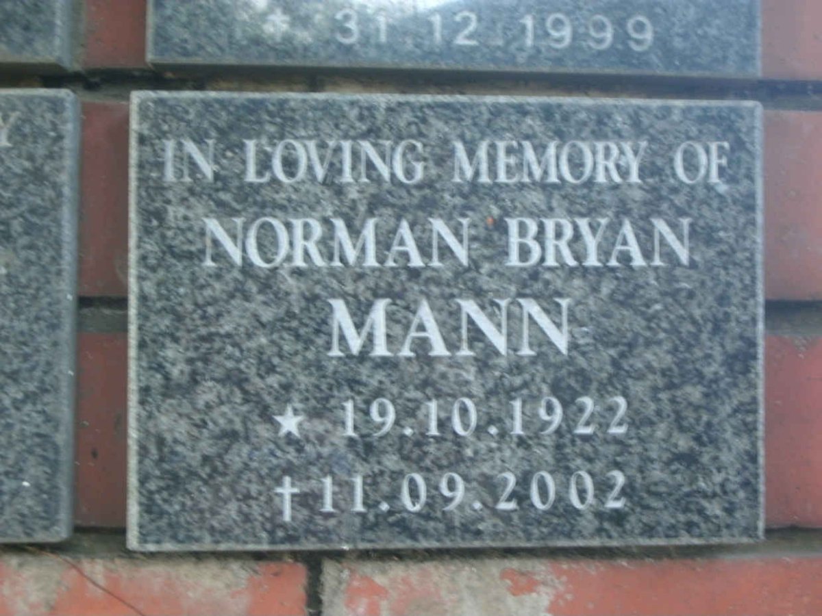 MANN Norman Bryan 1922-2002