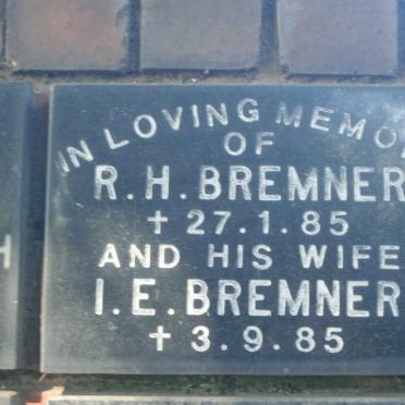 BREMNER R.H. -1985 &amp; I.E. -1985