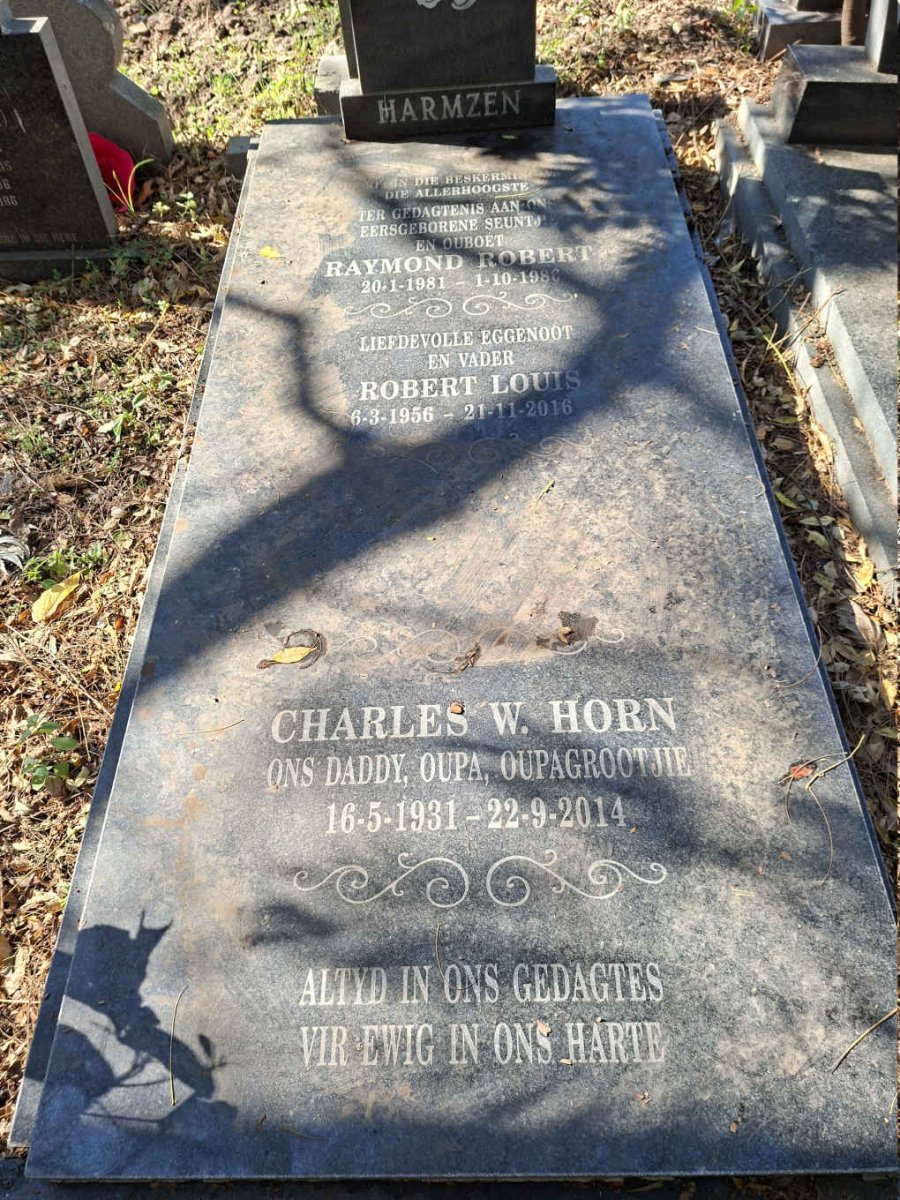HARMZEN Charles W. Horn 1931-2014 :: HARMZEN Robert Louis 1956-2016 :: HARMZEN Raymond Robert 1981-1986