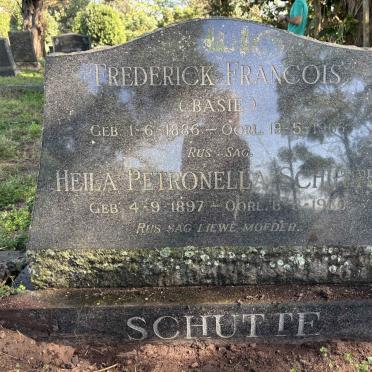 SCHUTTE Frederick Francois 1886-1966 & Heila Petronella 1897-1980