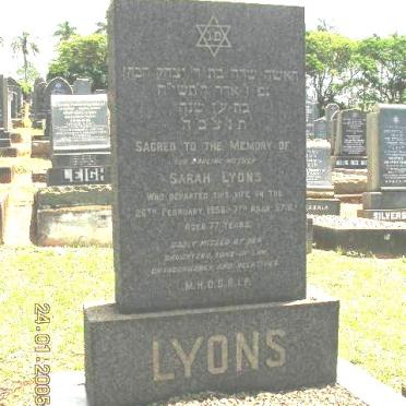 LYONS Sarah -1958