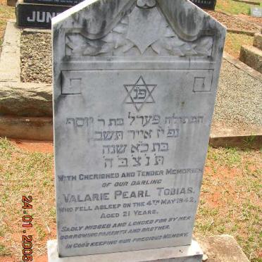 TOBIAS Valarie Pearl -1842