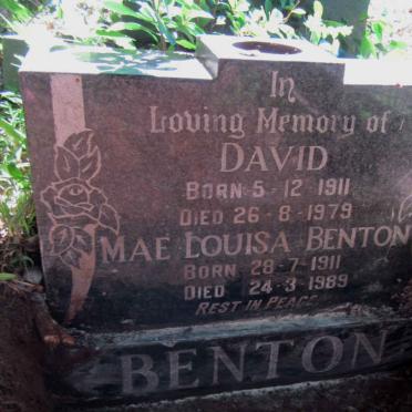 BENTON David 1911-1979 &amp; Mae Louisa 1911-1989