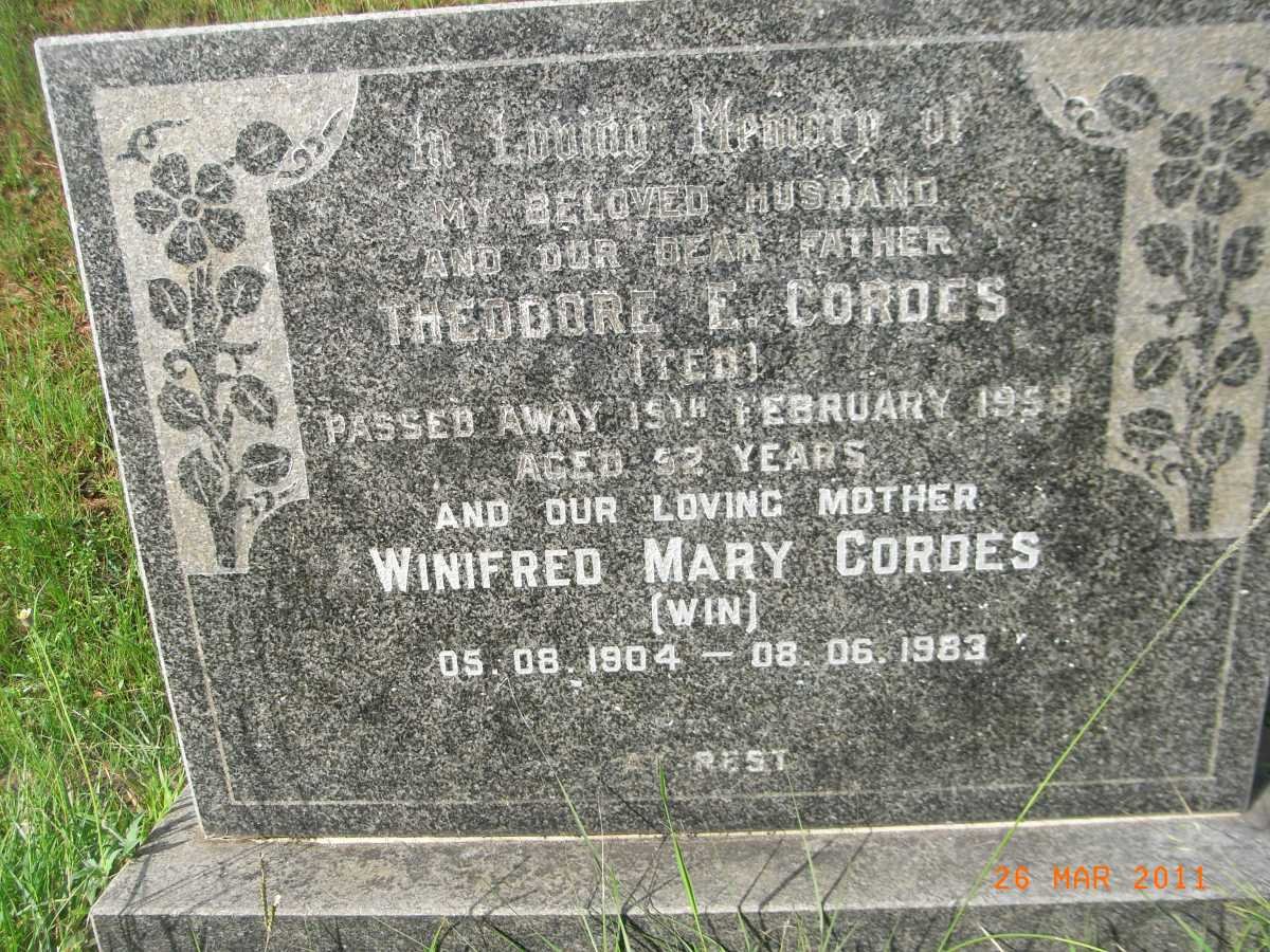 CORDES Theodore E. -1958 &amp; Winifred Mary 1904-1983