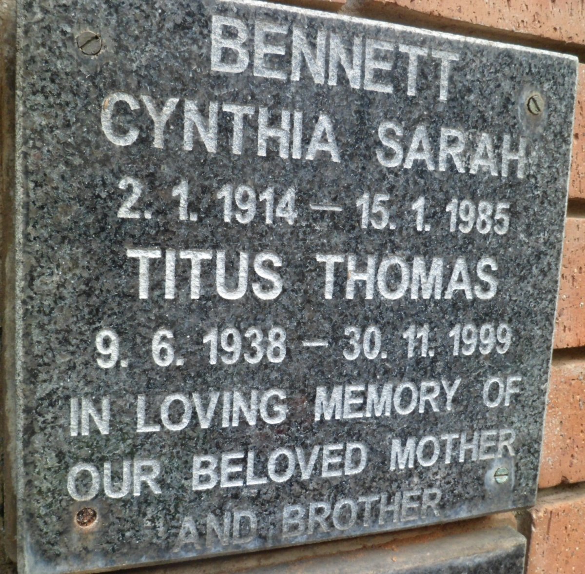 BENNETT Cynthia Sarah 1914-1985 :: BENNETT Titus Thomas 1938-1999
