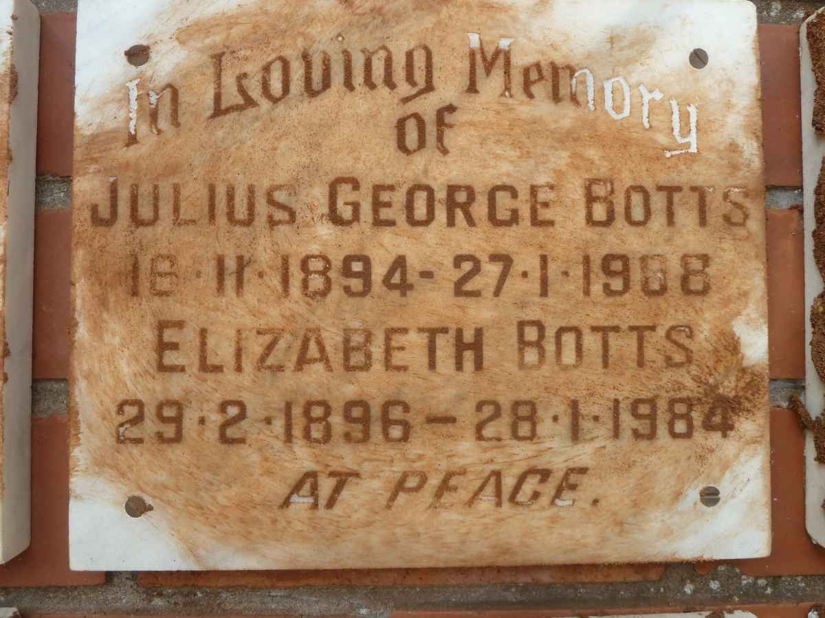 BOTTS Julius George 1894-1988 &amp; Elizabeth 1896-1984
