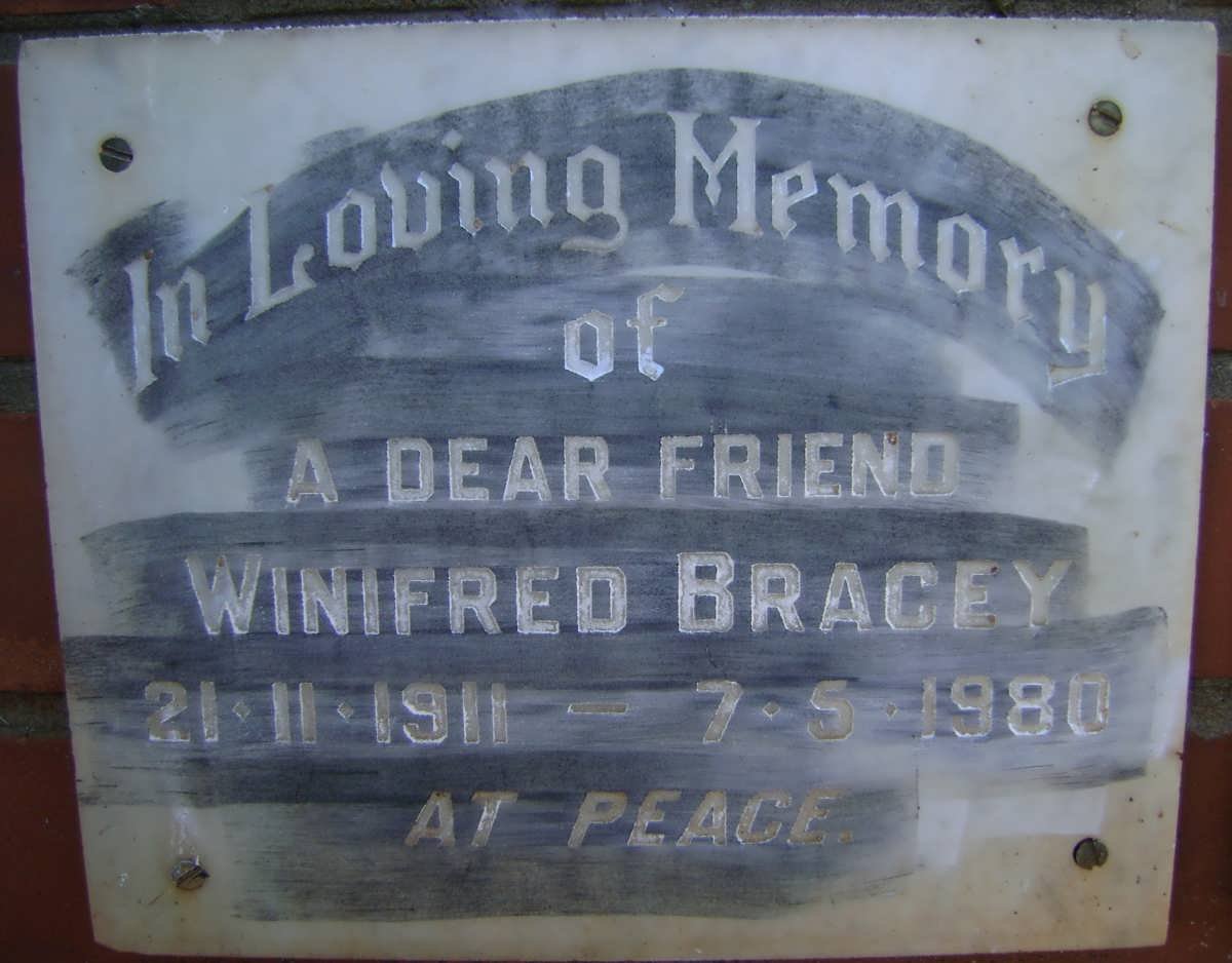 BRACEY Winifred 1911-1980