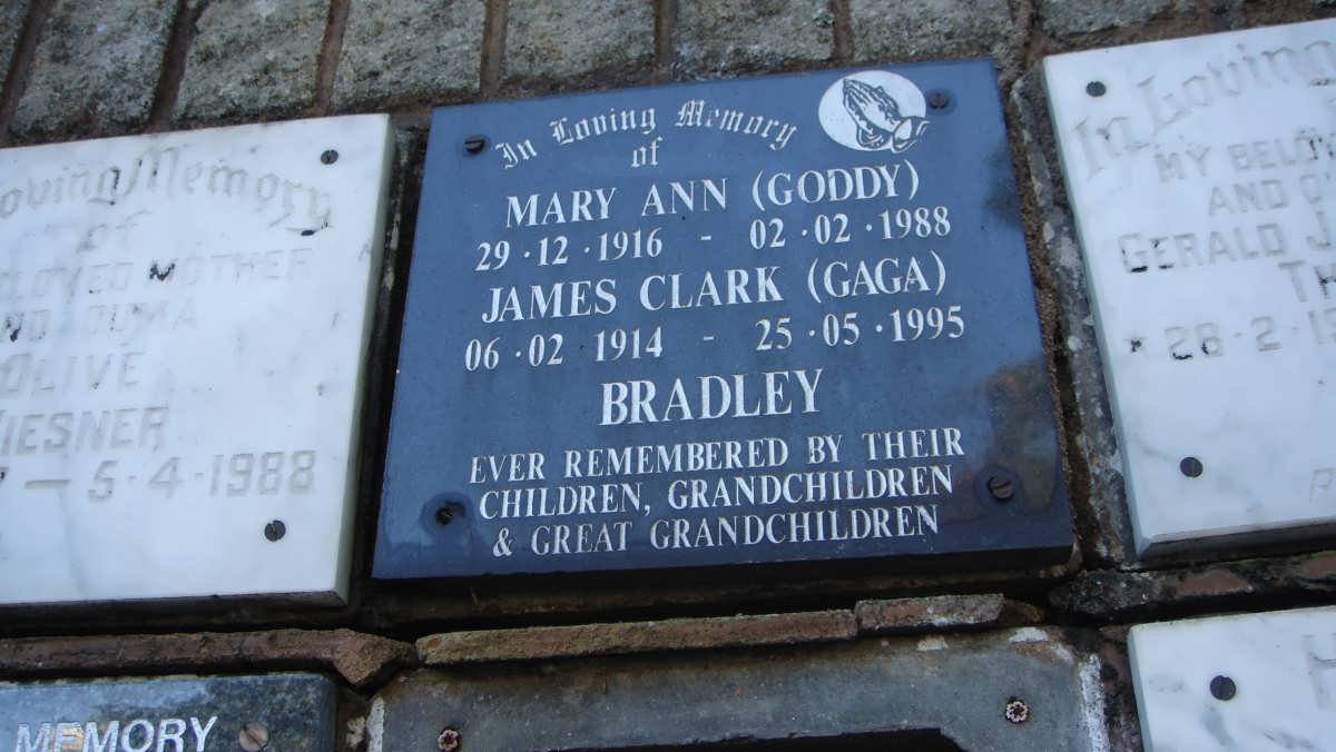 BRADLEY James Clark 1914-1995 &amp; Mary Ann 1916-1988