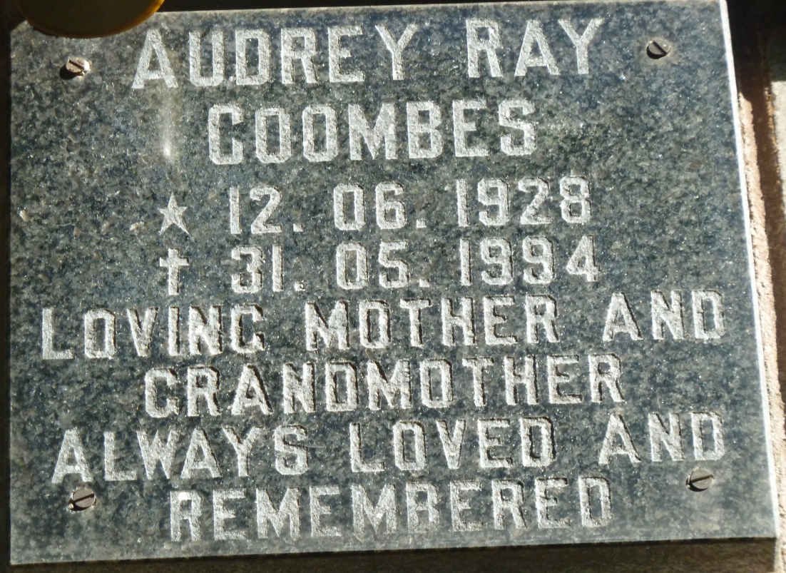 COOMBES Audrey Ray 1928-1994