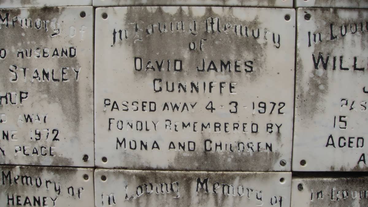 CUNNIFFE David James -1972