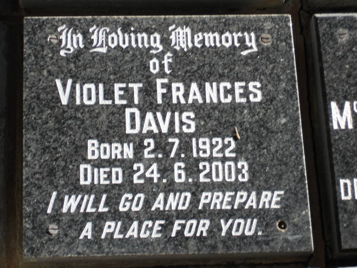 DAVIS Violet Frances 1922-2003