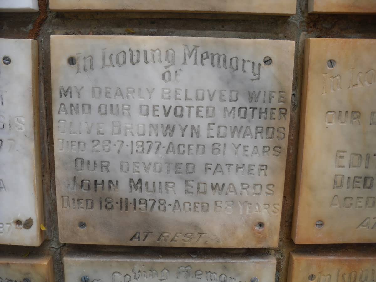 EDWARDS John Muir -1978 &amp; Olive Bronwyn -1977