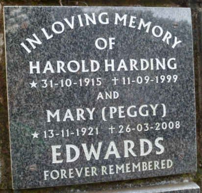 EDWARDS Harold Harding 1915-1999 &amp; Mary 1921-2008