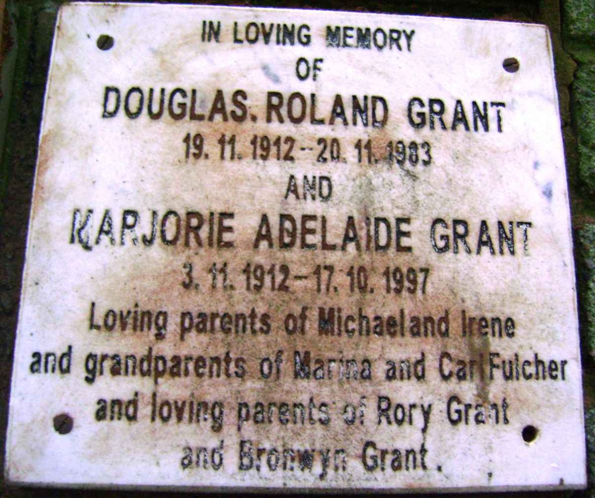 GRANT Douglas Roland 1912-1983 &amp; Marjorie Adelaide 1912-1997