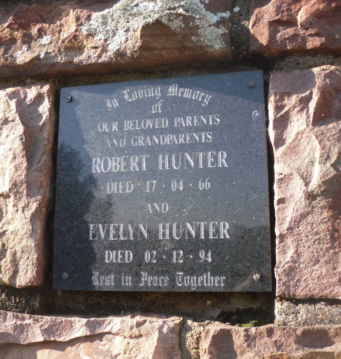 HUNTER Robert -1966 &amp; Evelyn -1994