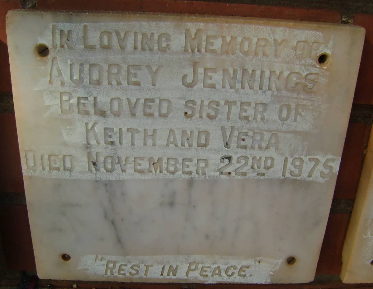 JENNINGS Audrey -1975