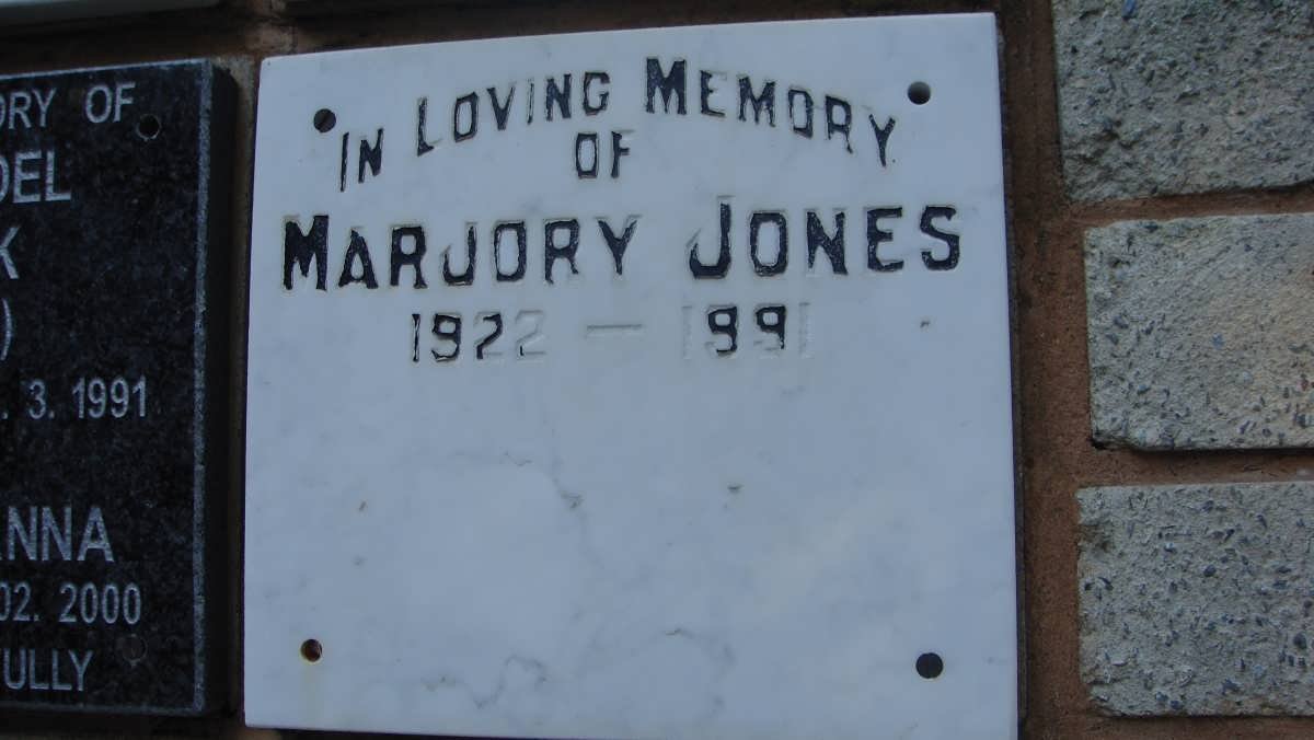 JONES Marjory 1922-1991