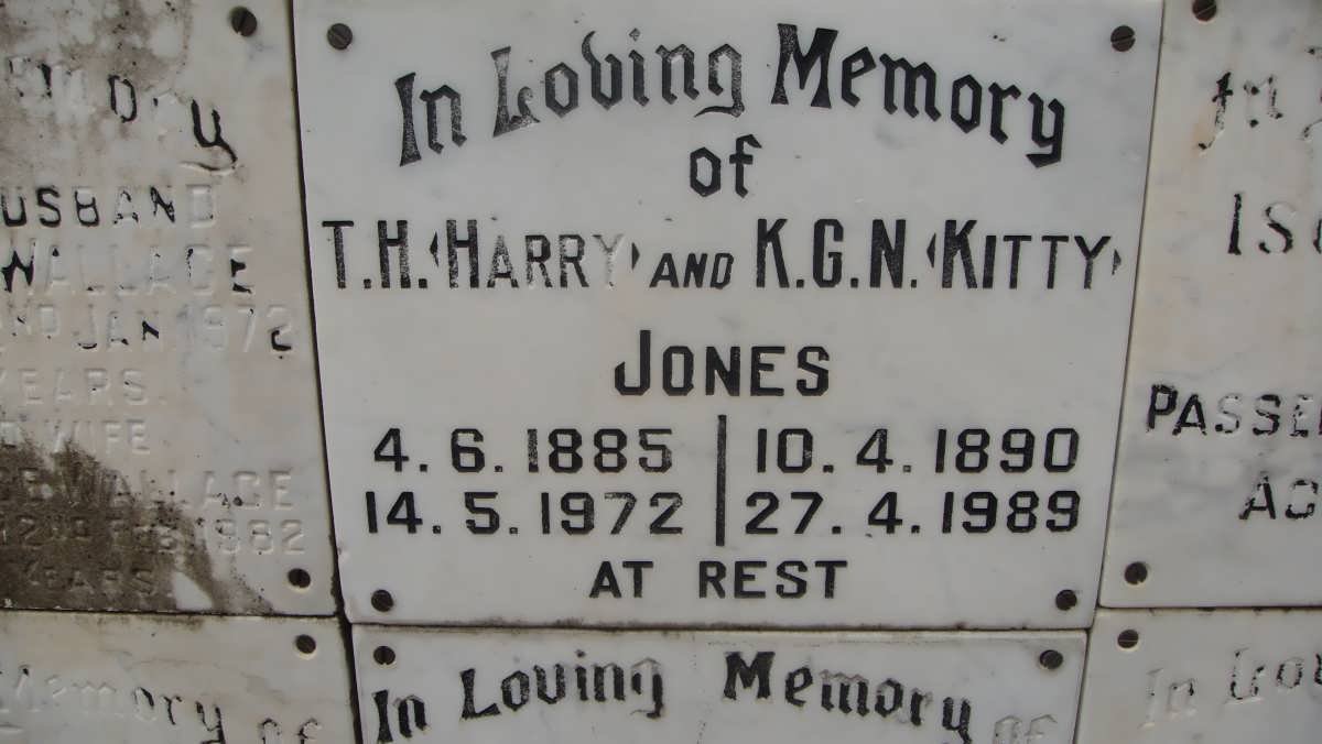 JONES T.H. 1885-1972 &amp; K.G.N. 1890-1989