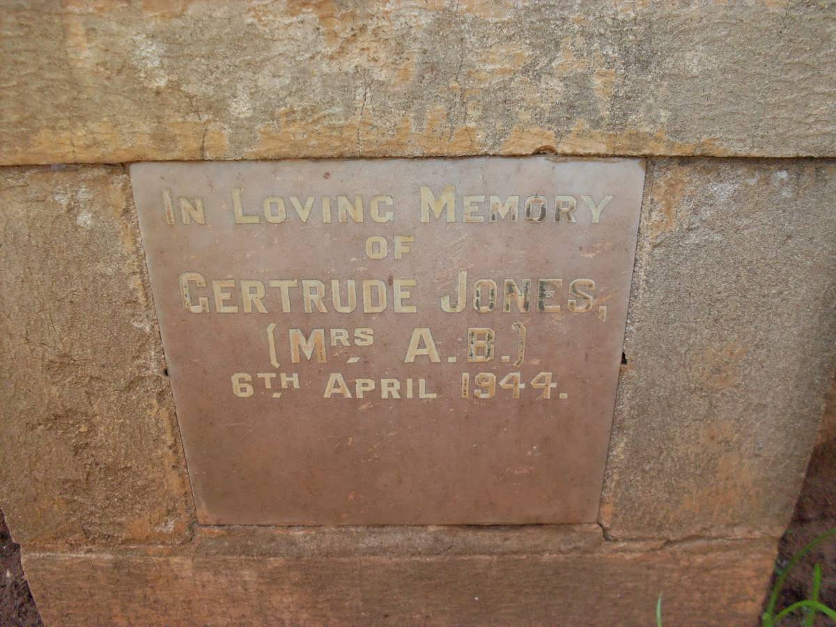 JONES Gertrude -1944