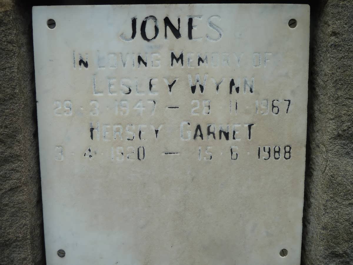 JONES Hersey Garnet 1920-1988 :: JONES Lesley Wynn 1947-1967