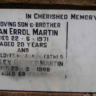 MARTIN Stanley Garnet -1988 :: MARTIN Brian Errol -1971