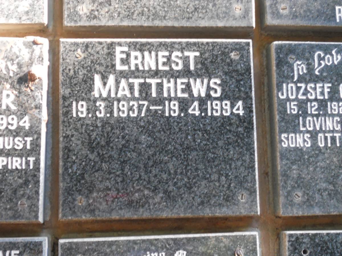 MATTHEWS Ernest 1937-1994