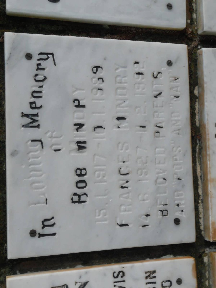 MINDRY Bob 1917-1989 &amp; Frances 1927-1992