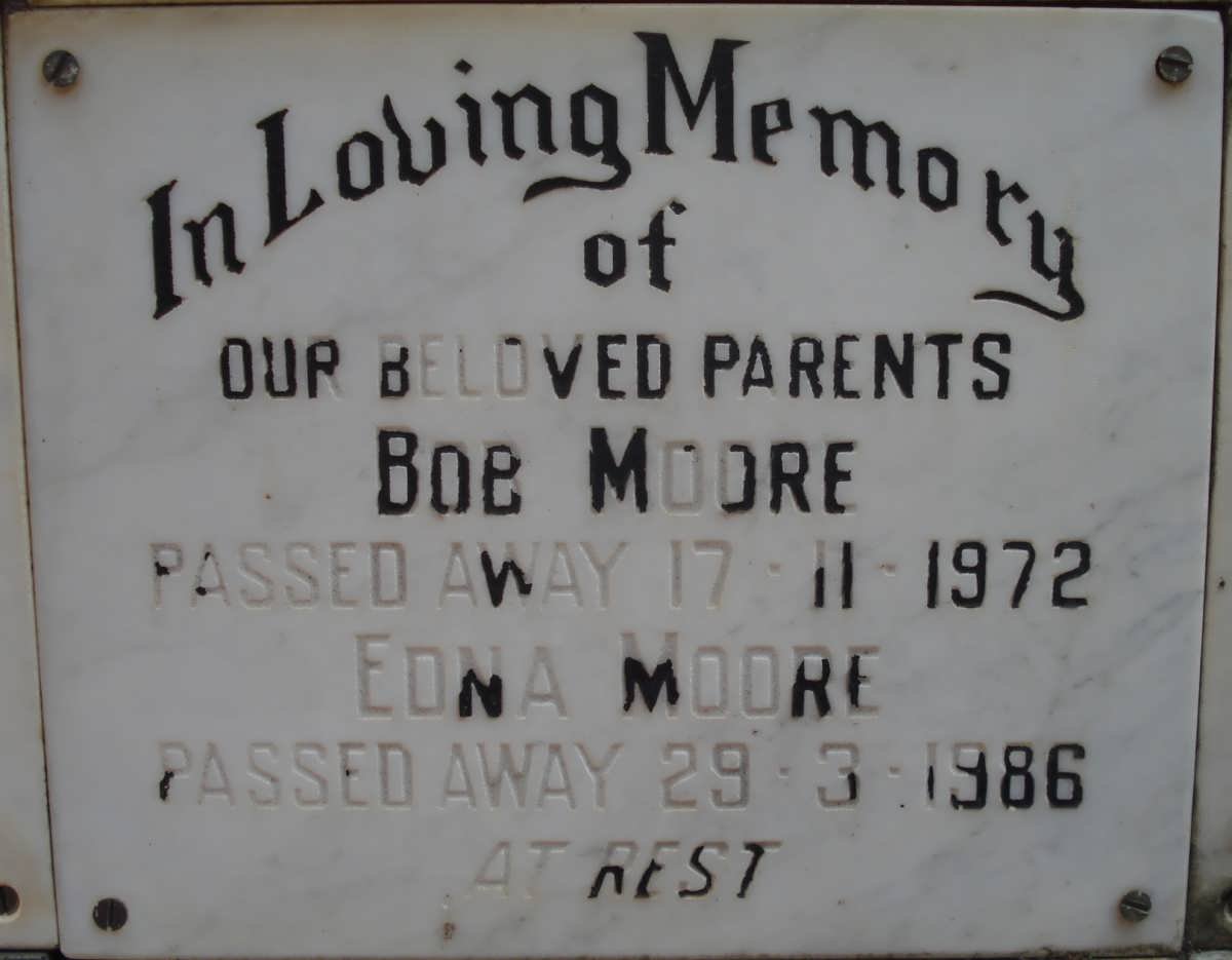 MOORE Bob -1972 &amp; Edna -1986
