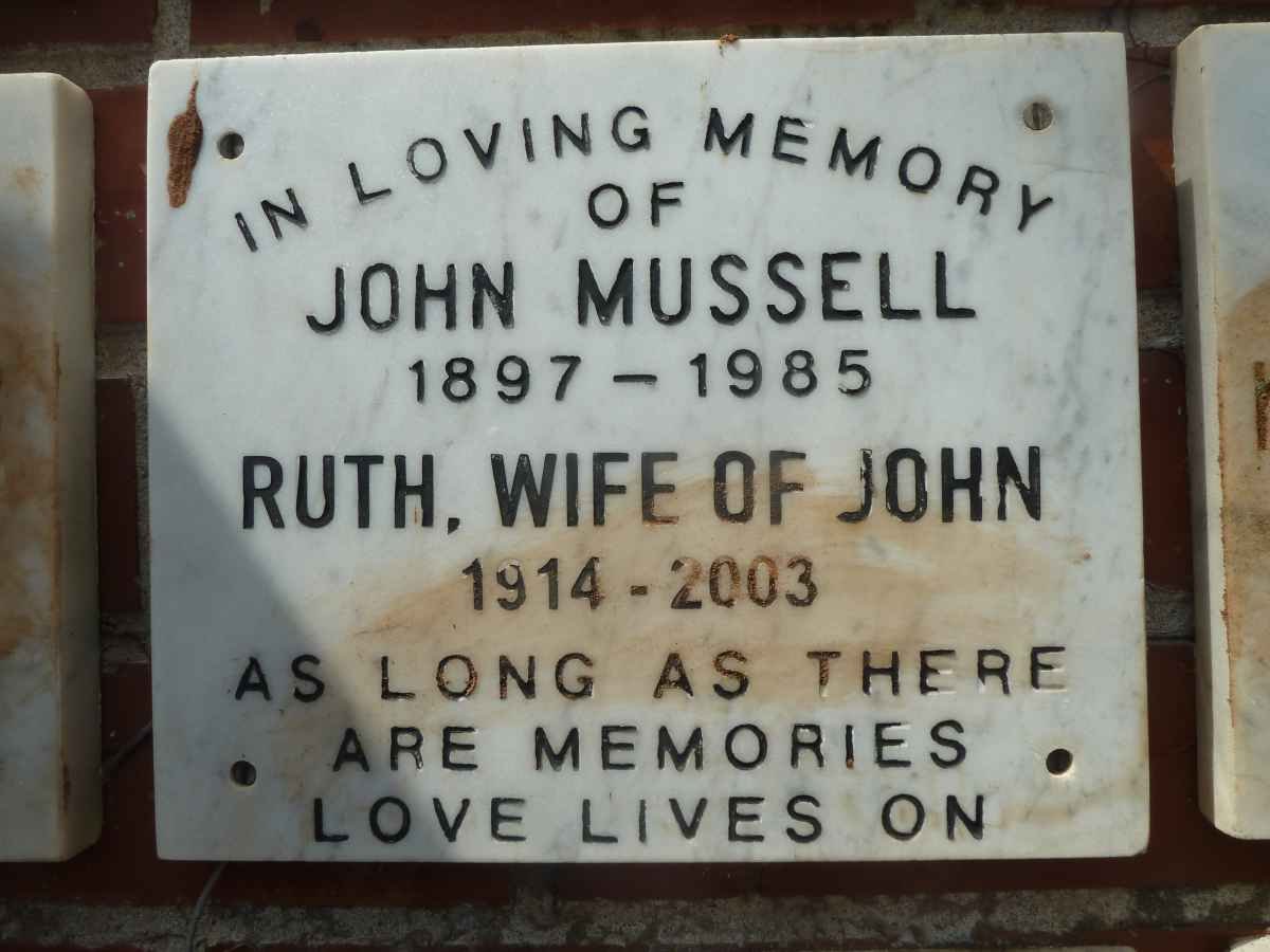 MUSSELL John 1897-1985 &amp; Ruth 1914-2003