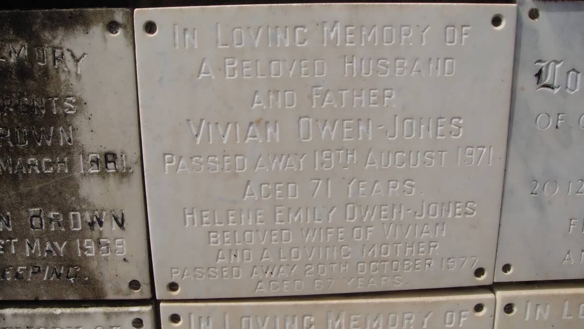 OWEN-JONES Vivian -1971 &amp; Helene Emily -1977