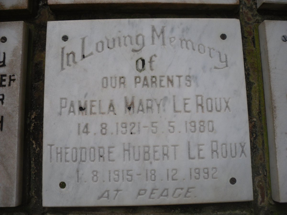 ROUX Theodore Hubert, le 1915-1992 &amp; Pamela Mary 1921-1980