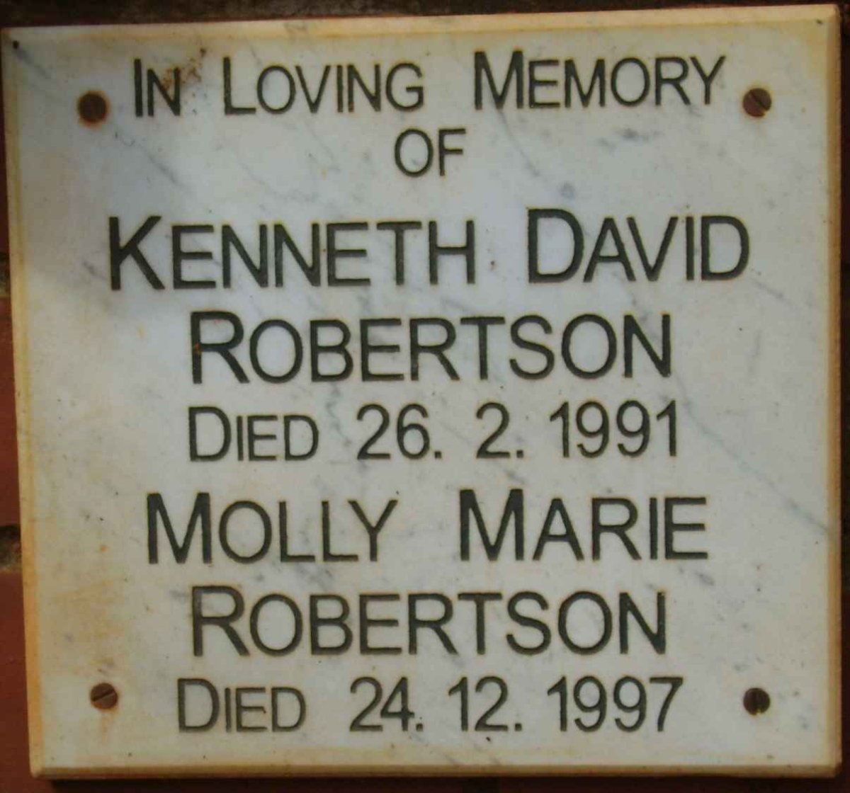ROBERTSON Kenneth David -1991 &amp; Molly Marie -1997
