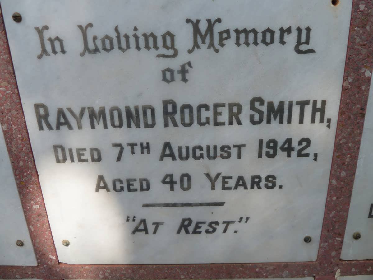 SMITH Raymond Roger -1942