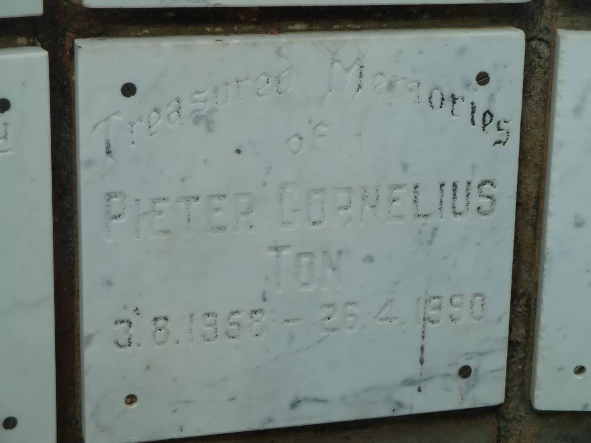 TON Pieter Cornelius 1958-1990