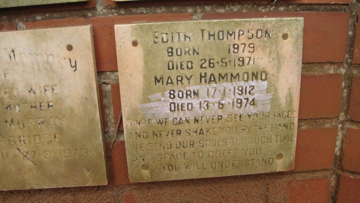 THOMPSON Edith 1879-1971 :: HAMMOND Mary 1912-1974