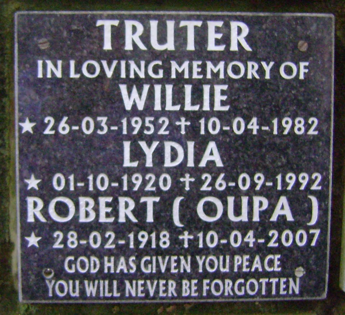 TRUTER Robert 1918-2007 &amp; Lydia 1920-1992 :: TRUTER Willie 1952-1982