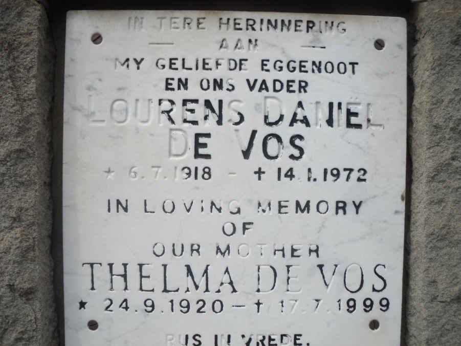 VOS Lourens Daniël, de 1918-1972 &amp; Thelma 1920-1999