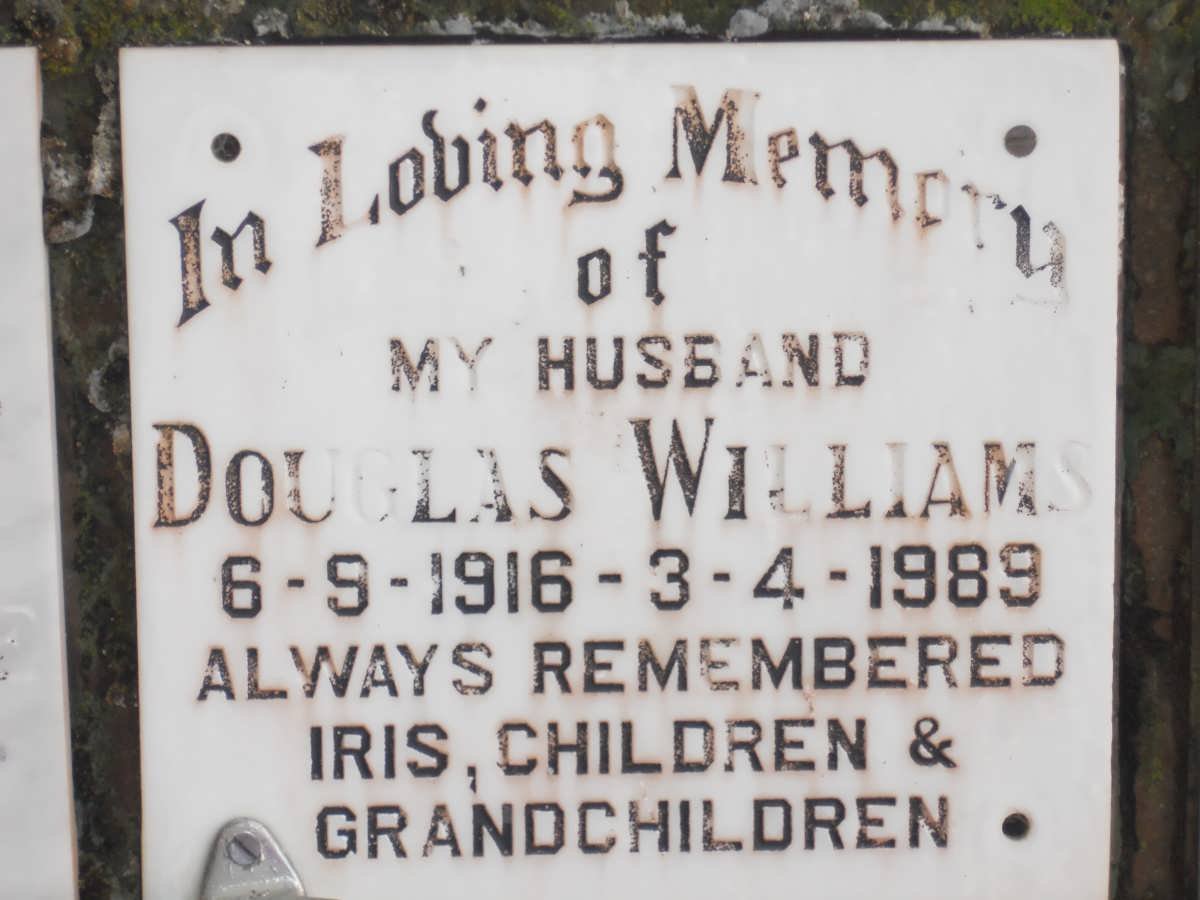 WILLIAMS Douglas 1916-1989