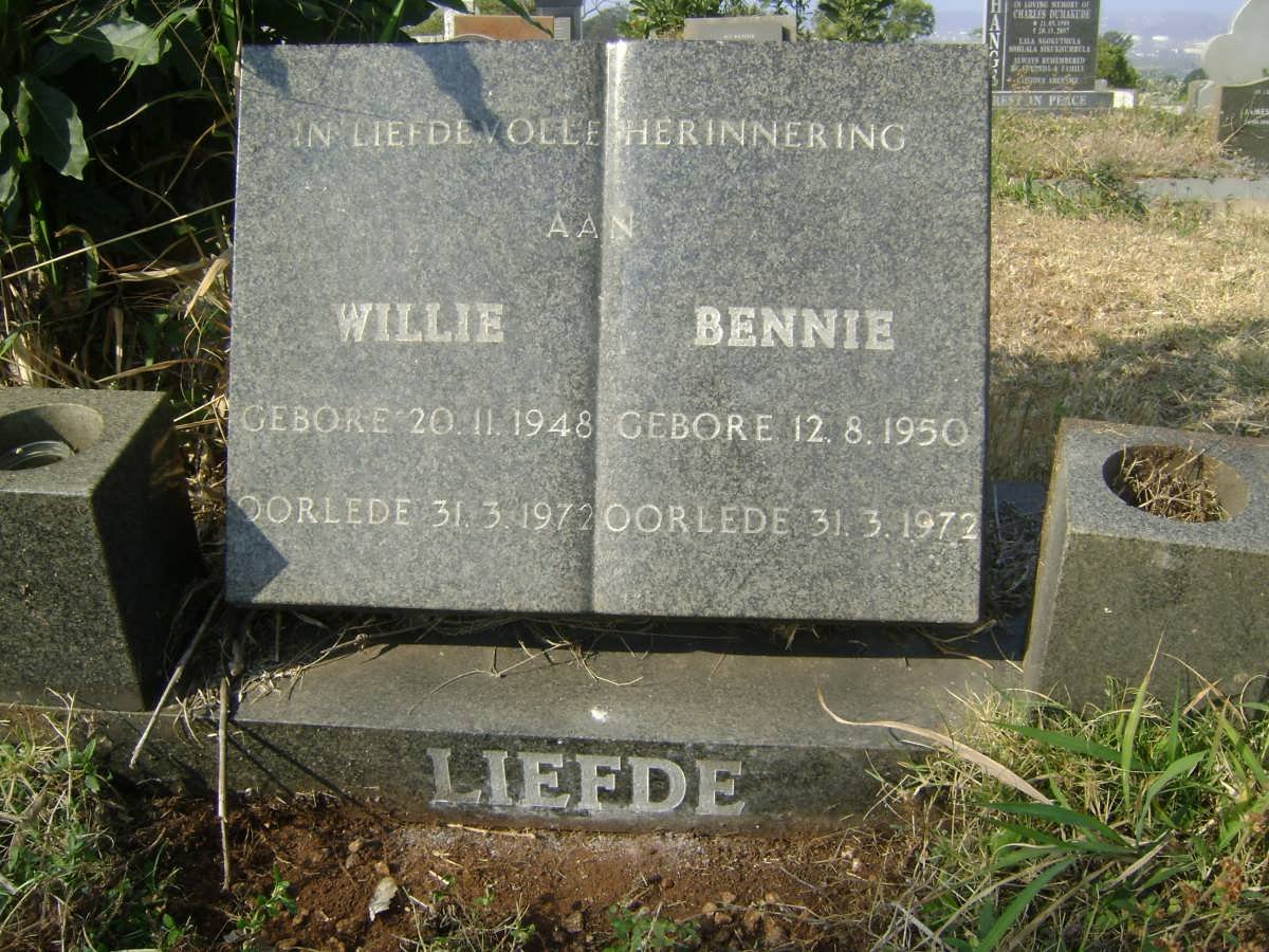 FOURIE Willie 1948-1972 :: FOURIE Bennie 1950-1972