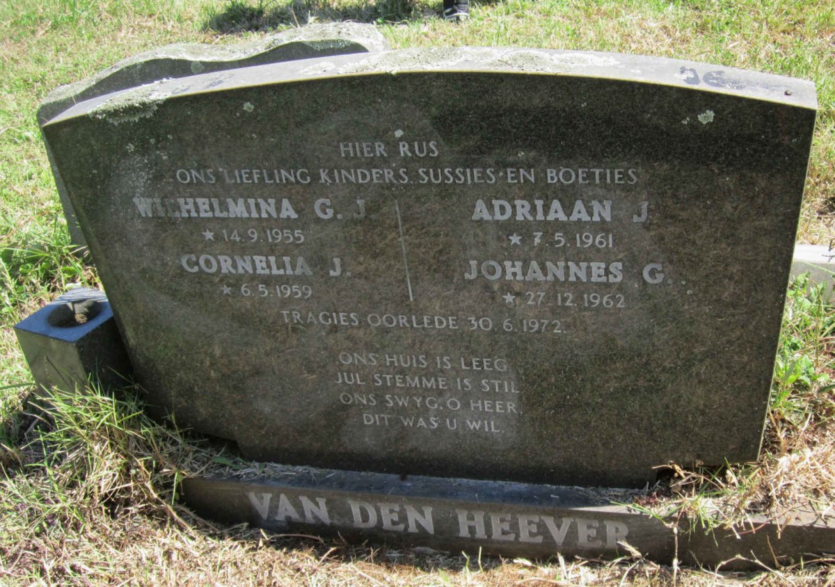 HEEVER Wilhelmina G.J., van den 1955-1972 :: HEEVER Cornelia J., van den 1959-1972