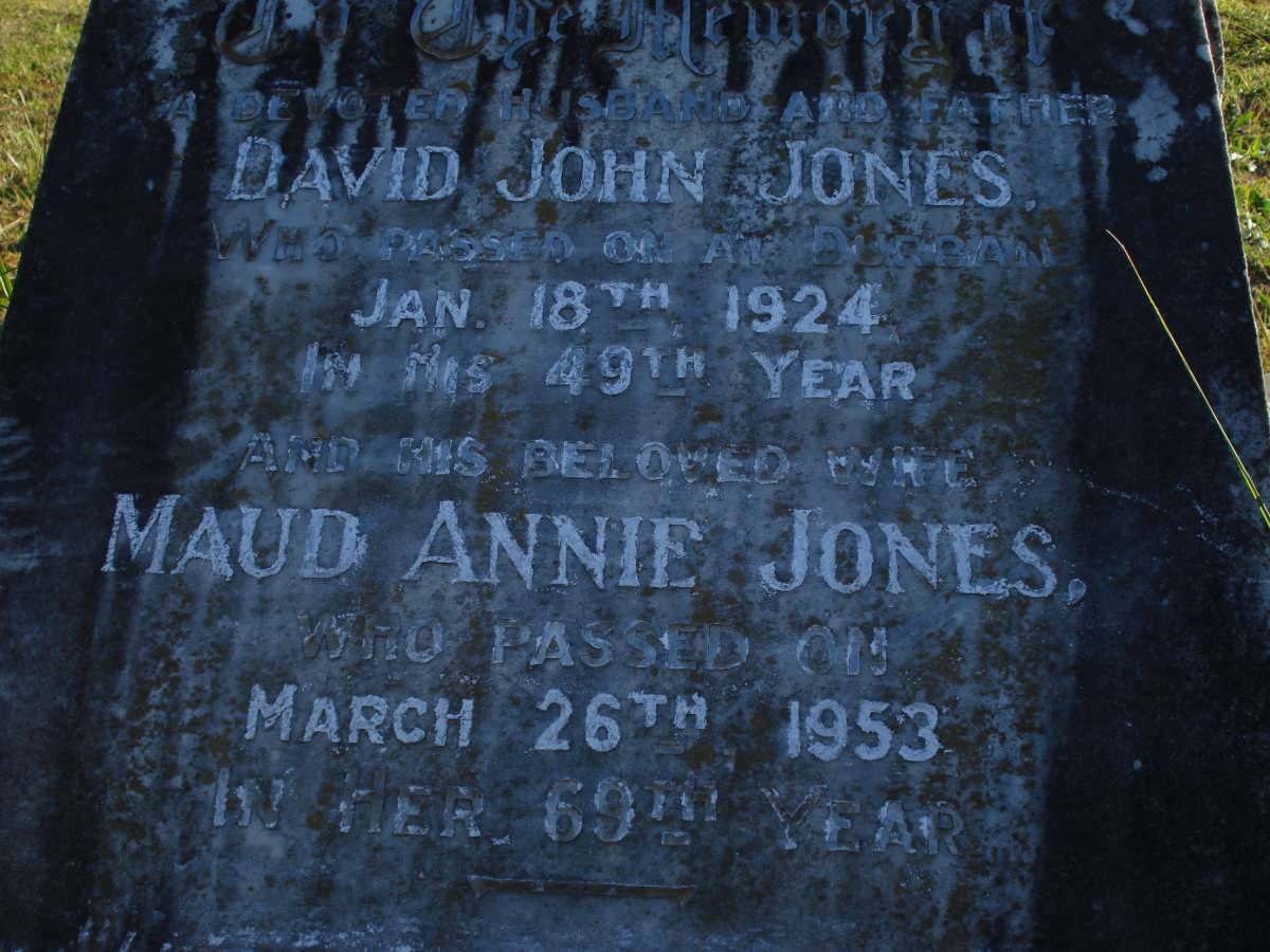 JONES David John -1924 &amp; Maud Annie  -1953