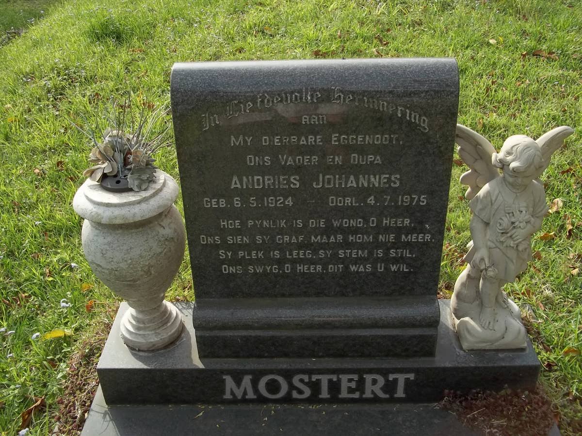 MOSTERT Andries Johannes 1924-1975 &amp; Louisa Fredrika MARAIS 1923-2000