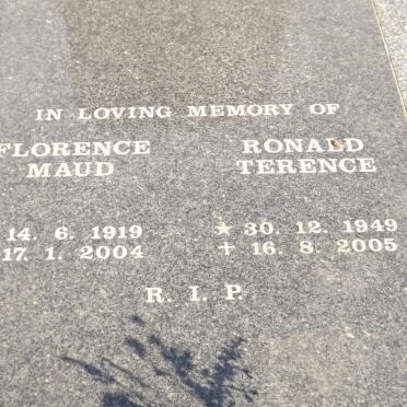 MAGLOU Florence Maud 1919-2004 :: MAGLOU Ronald Terence 1949-2005