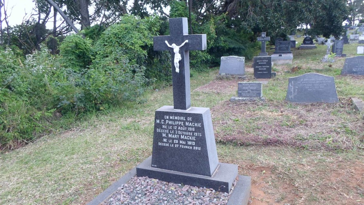 MACKIE M.C. Philippe 1916-1975 &amp; M. Mary 1913-2012